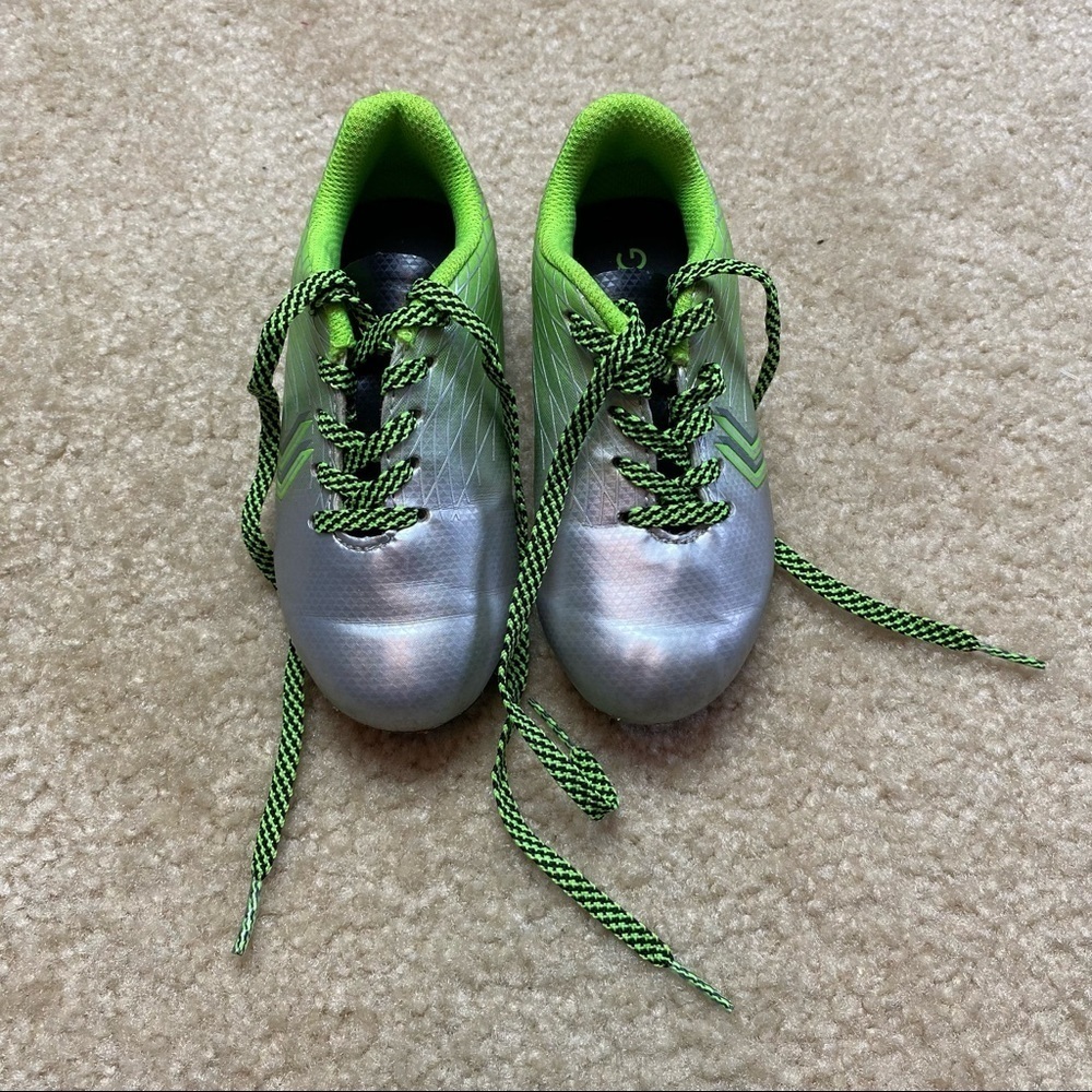DSG Little Boys Silver & Neon Green Cleats Size 9